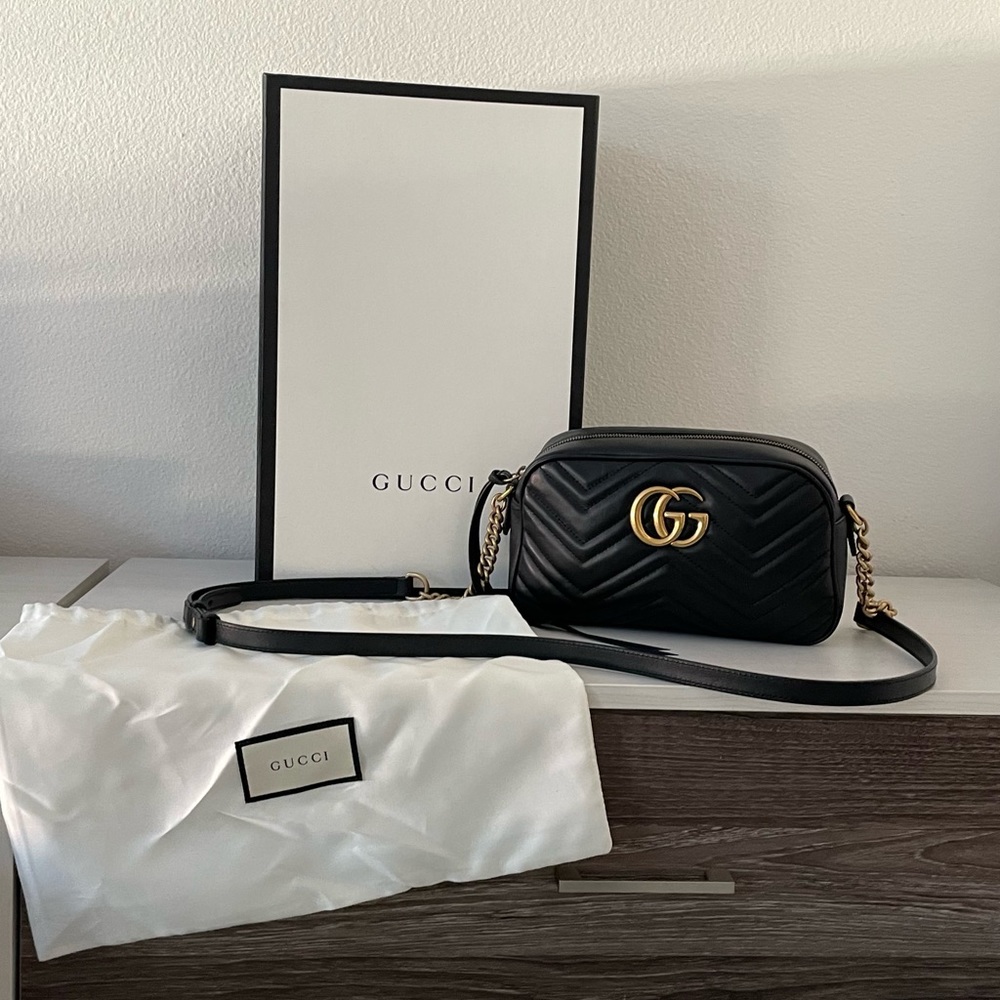 GUCCI Marmont Small Shoulder Bag
